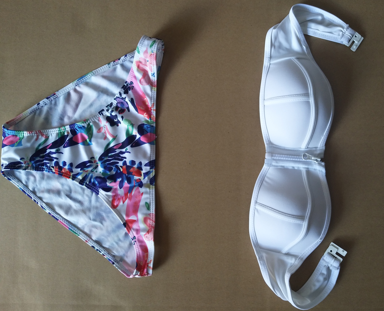 F4540 Bandeau Neoprene Bikini In Lemon Floral